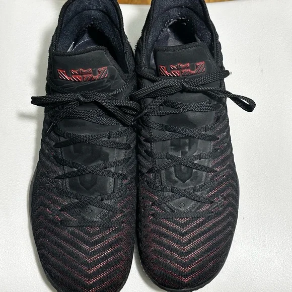 LeBron 16 ‘Fresh Bred’ - Picture 4 of 7